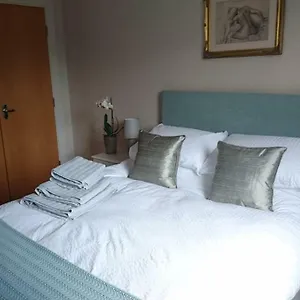 12-emperors-wharf.yorkshirehotels.net/